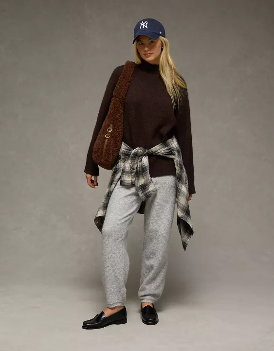 AE Oversized Mock Neck Sweater - Image 5