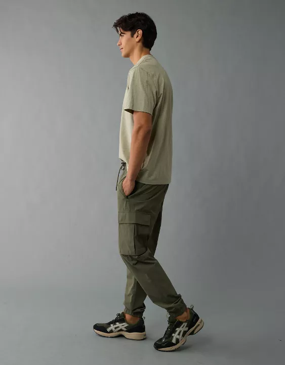 AE 24/7 Tech Cargo Jogger - Image 5
