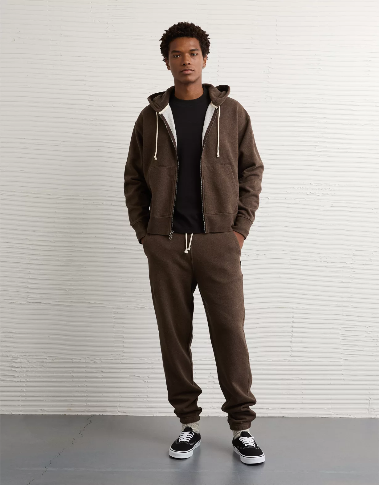 AE Laidback Luxe Heavyweight Sweatpant