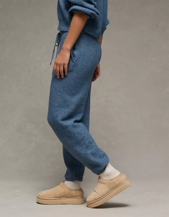 AE Cozy Sweatpant - Image 5