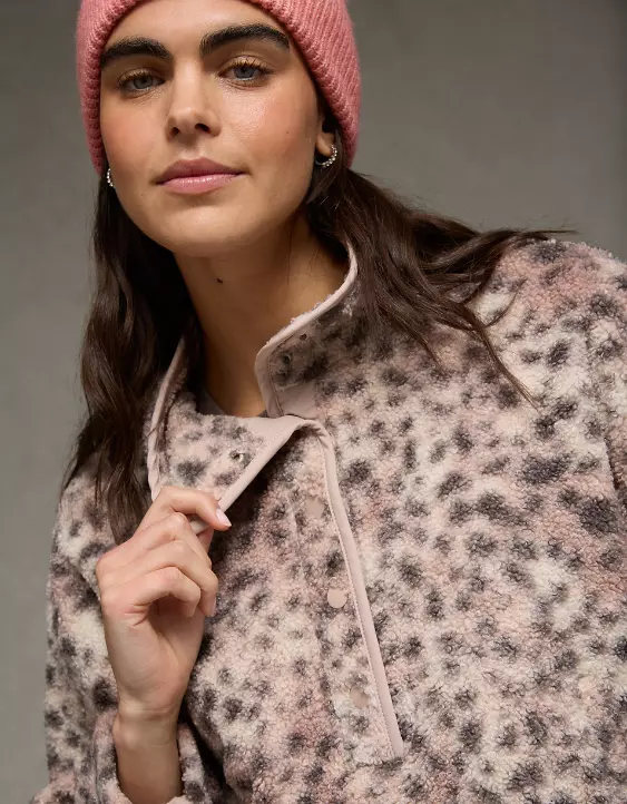 AE Sherpa Fleece Graphic Henley Sweatshirt - Image 6