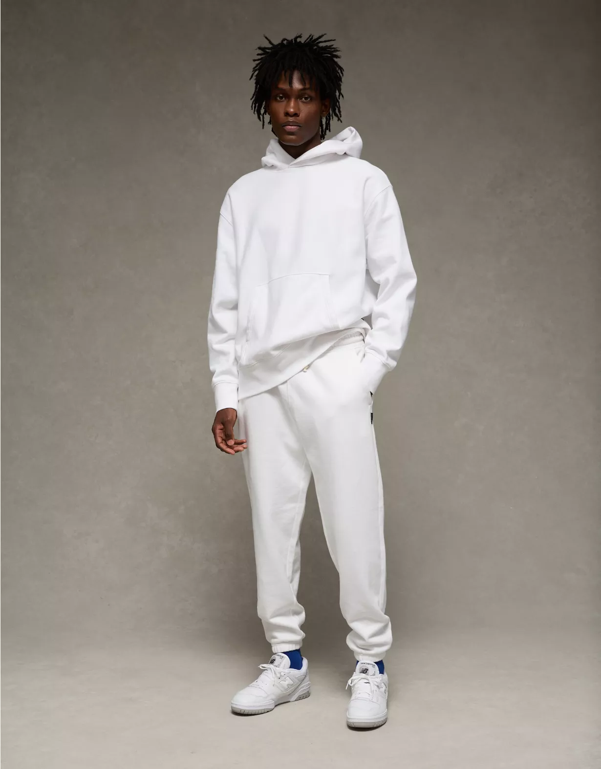 AE Laidback Luxe Heavyweight Sweatpant