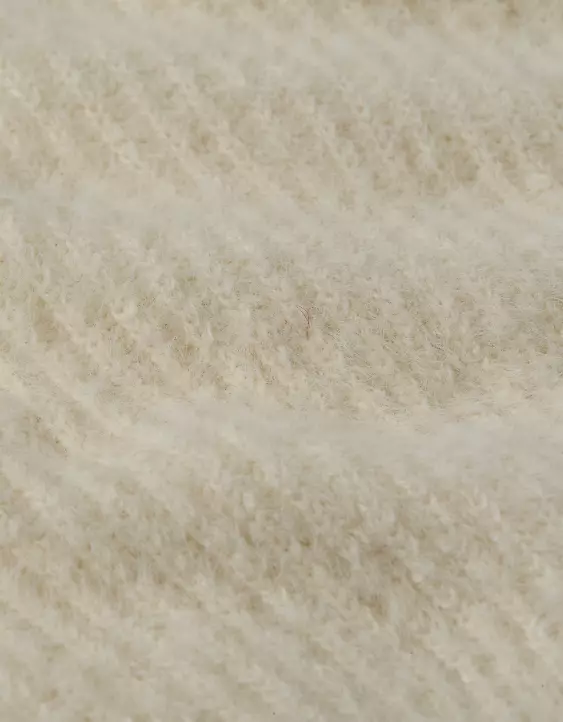 AE V-Neck Sweater - Image 7