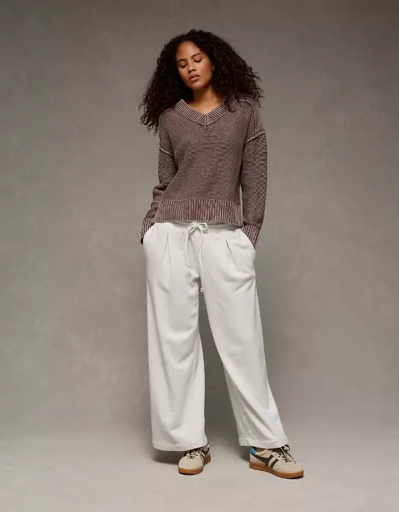 AE Long Weekend V-Neck Sweater - Image 5