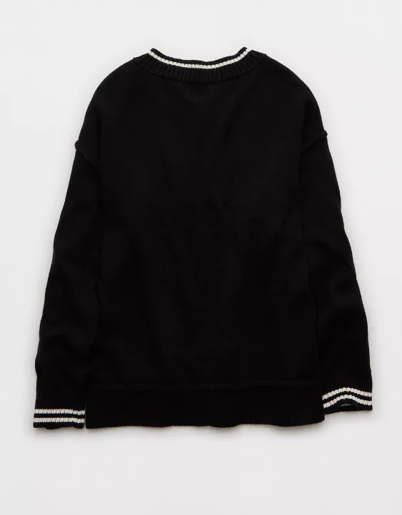 AE Oversized V-Neck Halloween Graphic Sweater - Image 4