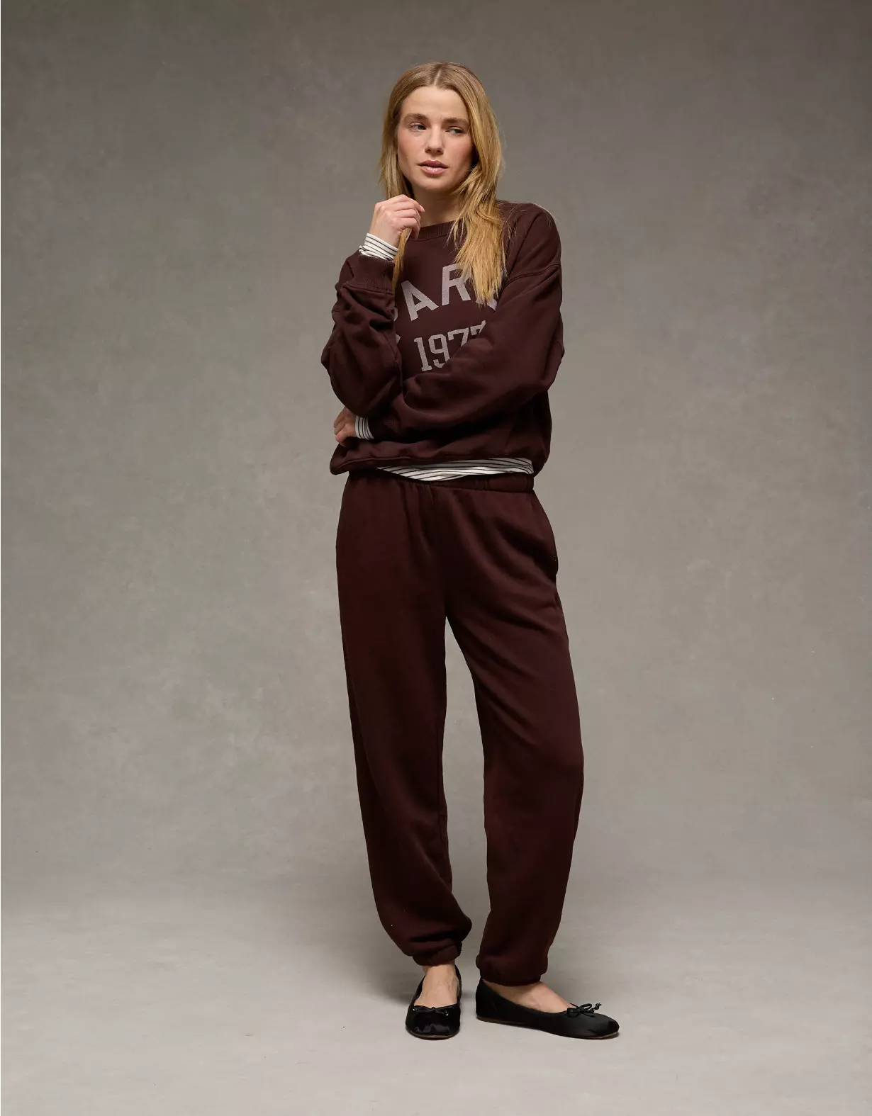 AE High-Waisted Sweatpant