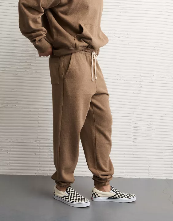 AE Laidback Luxe Heavyweight Sweatpant - Image 5