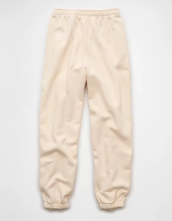 AE x The Summer I Turned Pretty Everyday Luxe Jogger - Image 4